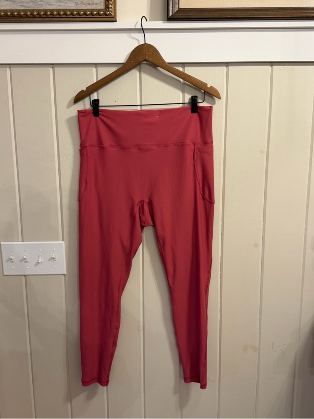 NWOT Old Navy Active High-Rise Leggings in Deep Pink, Size XL, Seamless Front